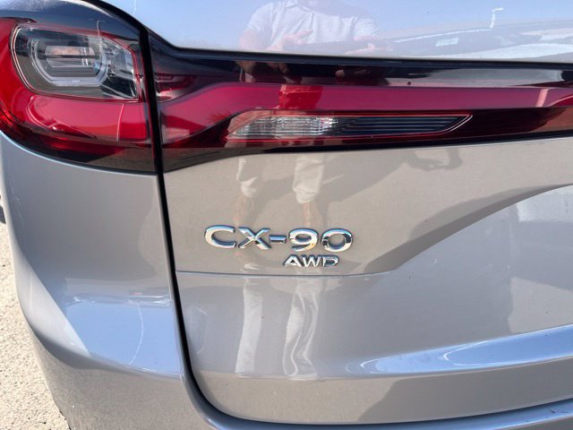 Used 2024 MAZDA CX-90 3.3 Turbo w/ Preferred Plus AWD/4WD image 4