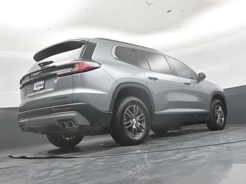 Used 2025 GMC Acadia Elevation FWD image 44