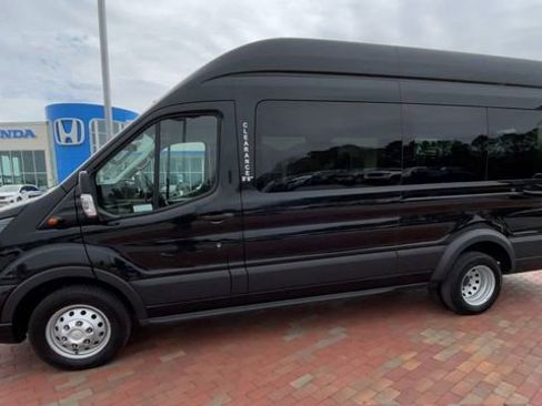 Used 2025 Ford Transit 350 XLT RWD image 6