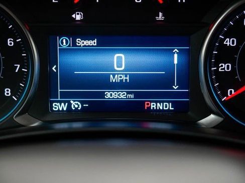 Used 2024 Chevrolet Equinox LT image 34