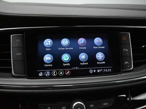 Used 2024 Buick Enclave Avenir AWD/4WD image 16