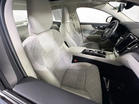 Used 2023 Volvo S60 B5 Core w/ Protection Package Premier image 27