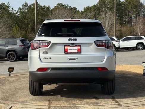New 2026 Jeep Compass Latitude AWD/4WD image 6