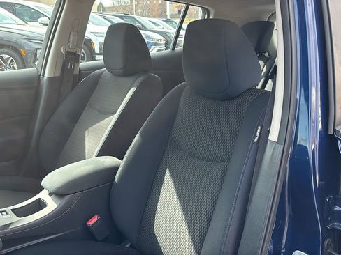 Used 2017 Nissan Leaf S image 10