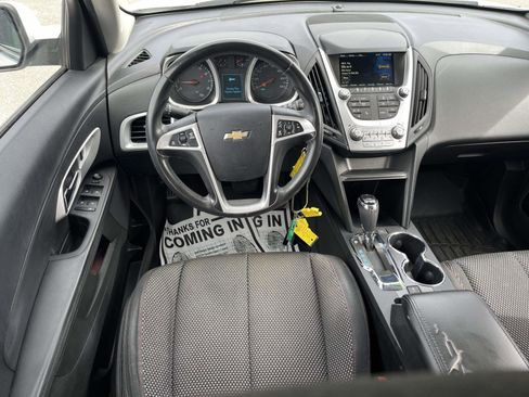 Used 2016 Chevrolet Equinox LT w/ Convenience Package image 9