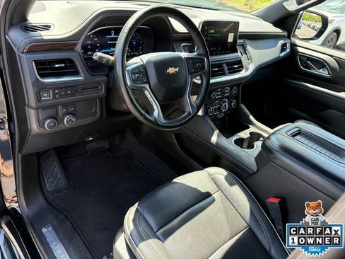 Used 2024 Chevrolet Suburban Premier RWD image 25
