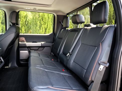 Used 2026 Ford F350 Lariat w/ Lariat Ultimate Package AWD/4WD image 8