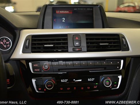 Used 2018 BMW 320i Sedan image 25