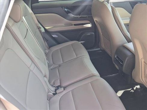 Used 2024 Lincoln Corsair FWD image 19
