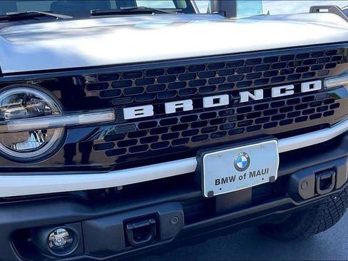 Used 2023 Ford Bronco Wildtrak image 28
