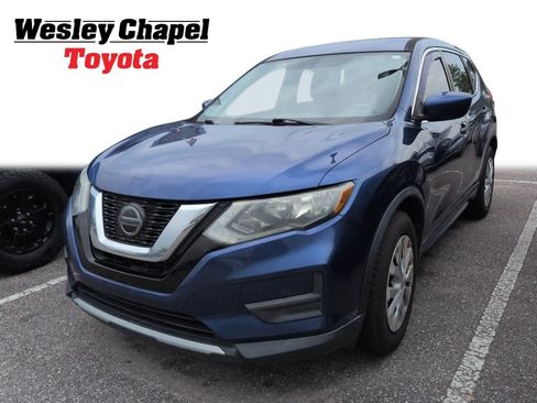 Used 2018 Nissan Rogue S FWD image 1