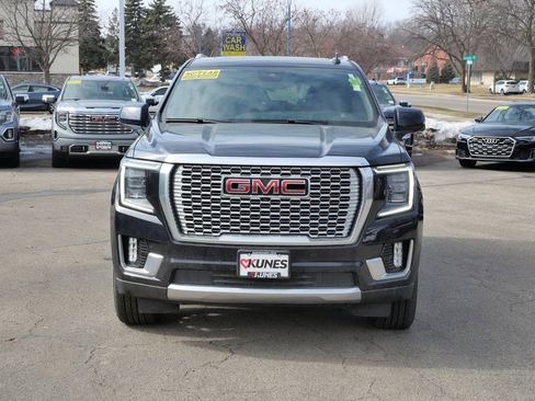 Used 2024 GMC Yukon Denali w/ Denali Reserve Package AWD/4WD image 2
