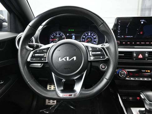 Used 2023 Kia Forte GT-Line w/ GT-Line Premium Package FWD image 32