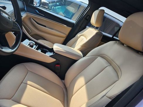 New 2026 Jeep Grand Cherokee Limited w/ Luxury Tech Group II AWD/4WD image 12