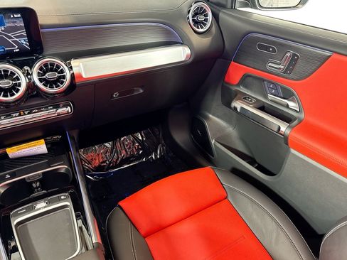 New 2026 Mercedes-Benz GLB 35 AMG 4MATIC image 21