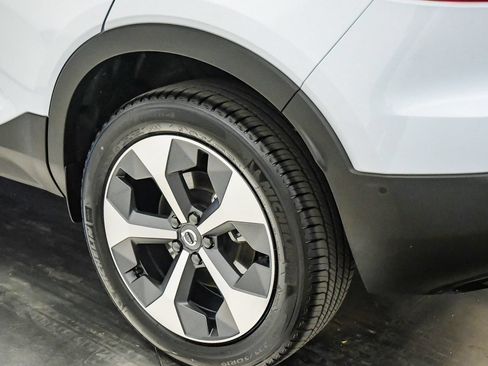 Certified 2026 Volvo XC40 B5 Plus w/ Protection Package Premier AWD/4WD image 11