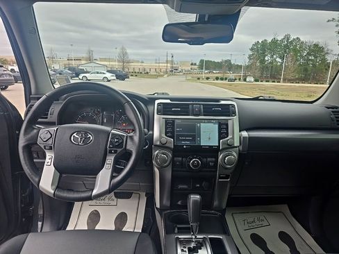 Used 2024 Toyota 4Runner SR5 Premium w/ Moonroof Package image 33