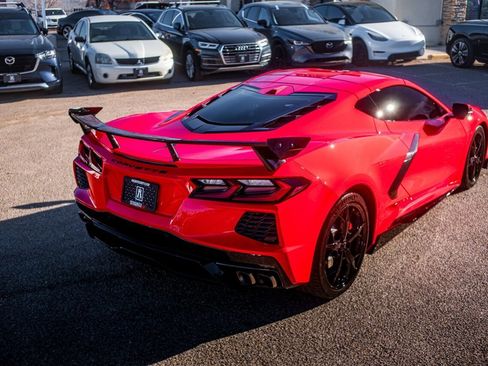 Used 2021 Chevrolet Corvette Stingray Premium Cpe w/ Z51 Performance Package image 10