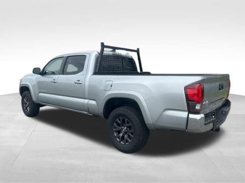 Used 2023 Toyota Tacoma SR5 AWD/4WD image 3