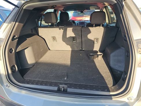 Used 2023 Chevrolet Equinox LT FWD image 20