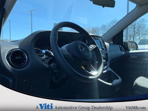 Used 2023 Mercedes-Benz Metris Passenger image 12