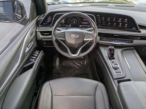 Used 2021 Cadillac Escalade Luxury RWD image 15