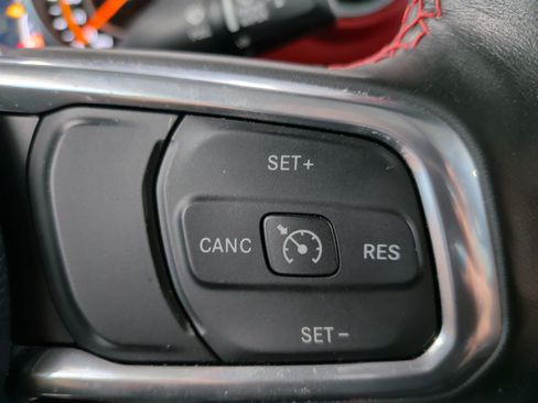 Used 2023 Jeep Gladiator Rubicon w/ Cold Weather Group AWD/4WD image 19