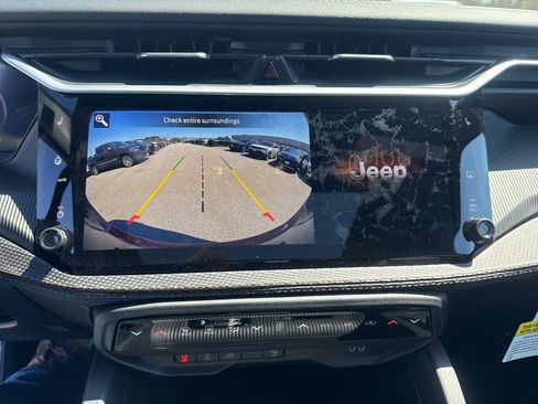 New 2026 Jeep Cherokee Overland image 14