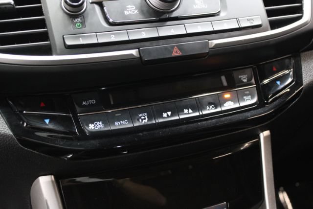 Used 2017 Honda Accord LX image 15