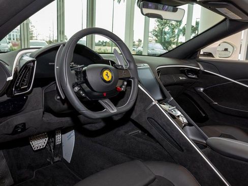 Used 2024 Ferrari Roma Spider image 14