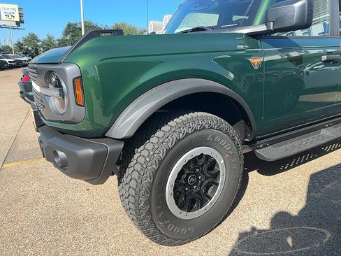 New 2025 Ford Bronco Badlands w/ Sasquatch Package image 6