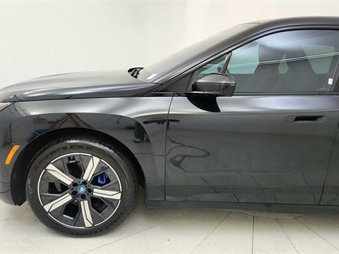 Used 2024 BMW iX xDrive50 w/ Sport Package image 9