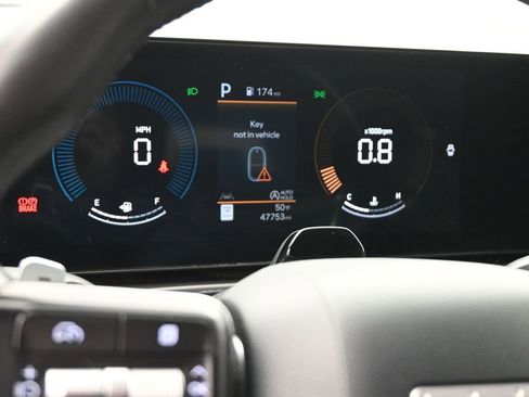 Used 2024 Hyundai Santa Fe SEL image 19