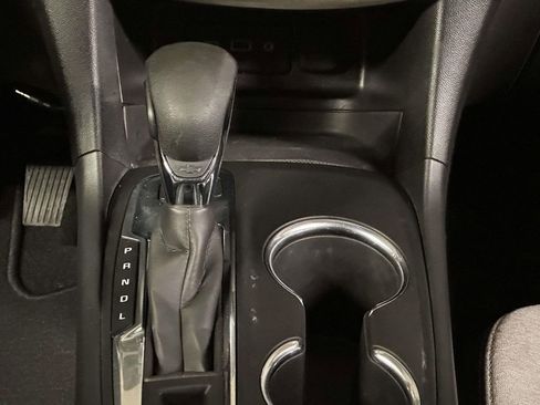 Used 2024 Chevrolet Equinox LS w/ LS Convenience Package image 20