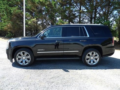 Used 2016 GMC Yukon Denali w/ Open Road Package AWD/4WD image 2
