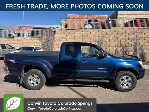 Used 2005 Toyota Tacoma 4x4 Access Cab image 2