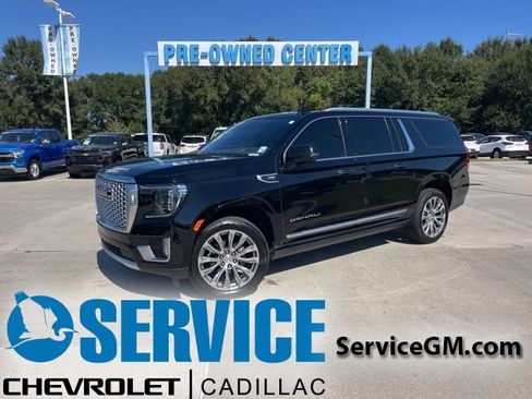 Used 2021 GMC Yukon XL Denali w/ Denali Premium Package image 1