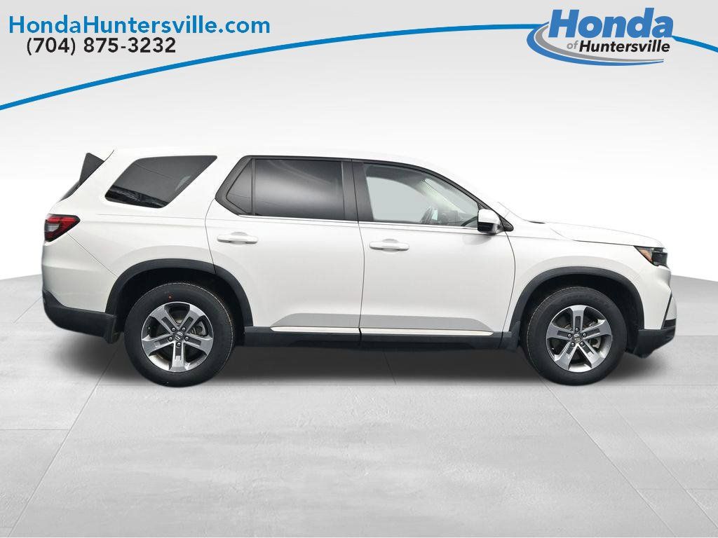 Certified 2024 Honda Pilot EX-L image 9