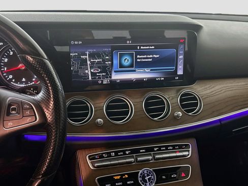 Used 2018 Mercedes-Benz E 300 image 18
