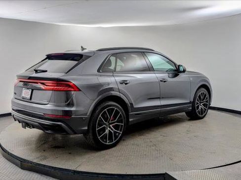 Used 2022 Audi Q8 Premium Plus w/ Premium Plus Package image 8