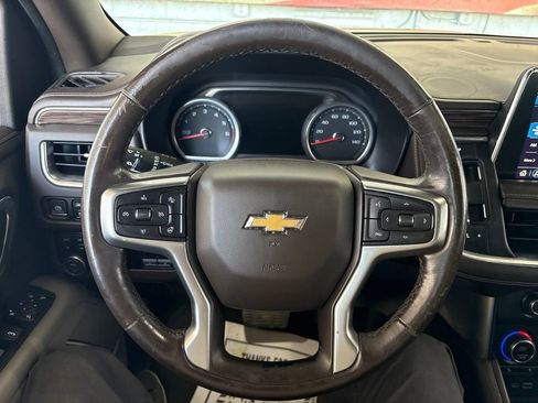 Used 2021 Chevrolet Suburban Z71 w/ Z71 Off-Road Package AWD/4WD image 12