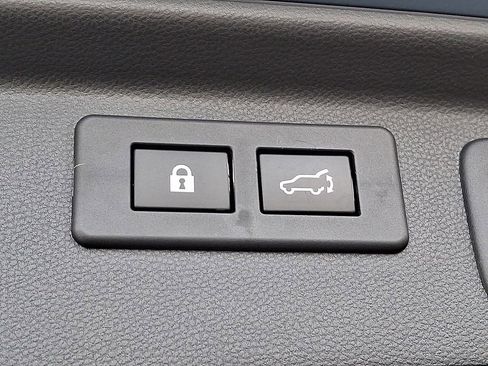 Used 2022 Subaru Forester Limited image 28