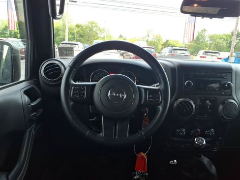 Used 2018 Jeep Wrangler Unlimited Sport S AWD/4WD image 18