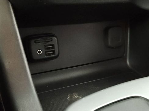 Used 2021 Chevrolet Colorado ZR2 w/ ZR2 Dusk Special Edition image 31