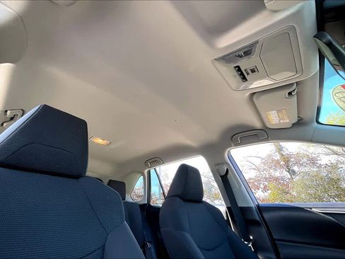 Certified 2021 Toyota RAV4 LE image 13