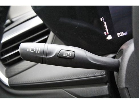 Used 2024 Buick Encore GX Sport Touring FWD image 17
