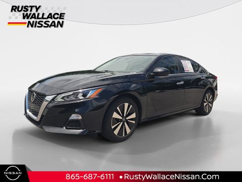 Used 2022 Nissan Altima 2.5 SV FWD image 1