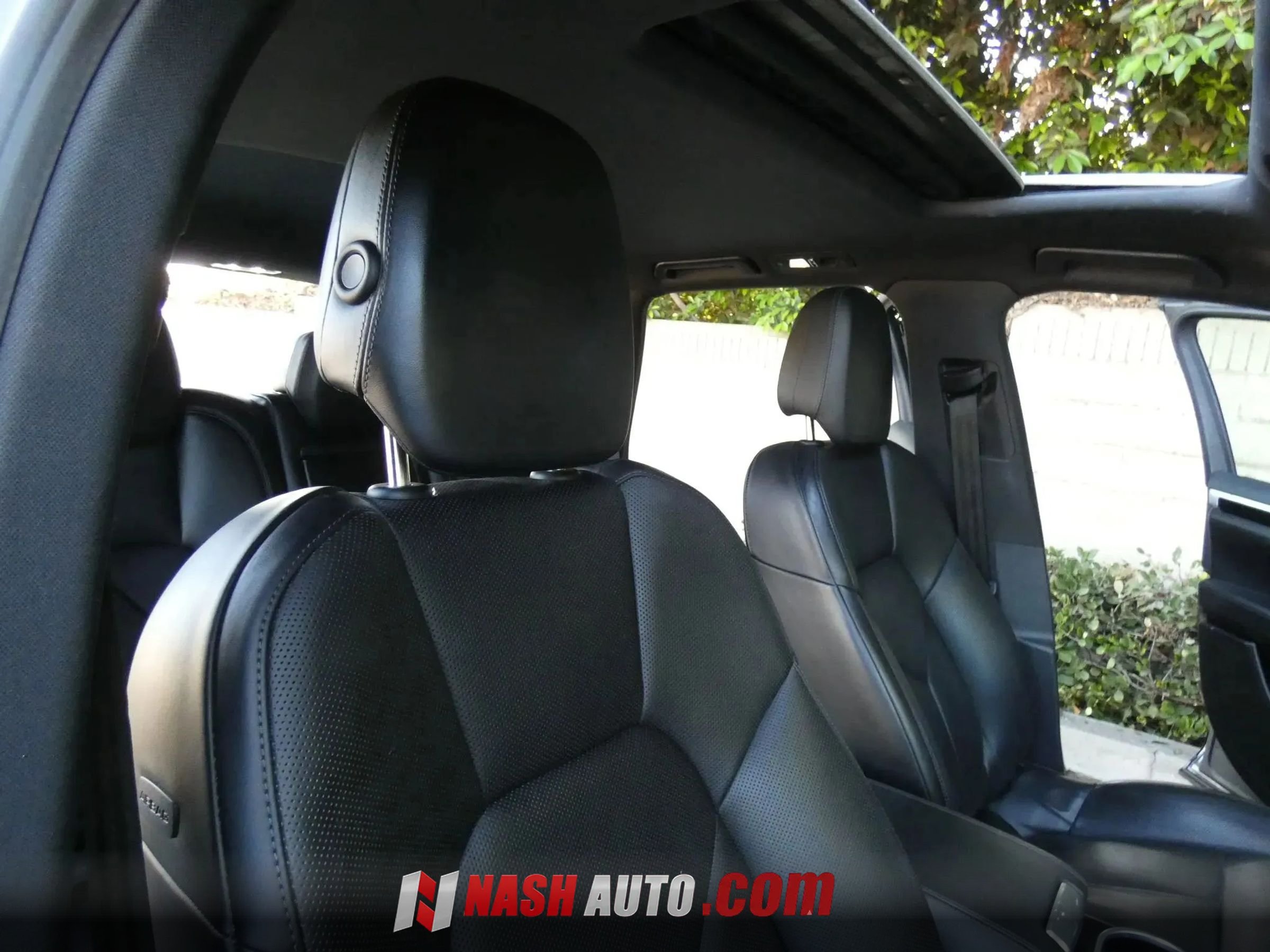 Used 2018 Porsche Cayenne AWD/4WD image 30