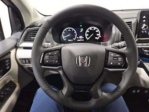 New 2026 Honda Odyssey Touring image 24