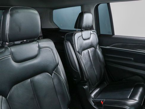 Used 2021 Jeep Grand Cherokee L Limited RWD image 30